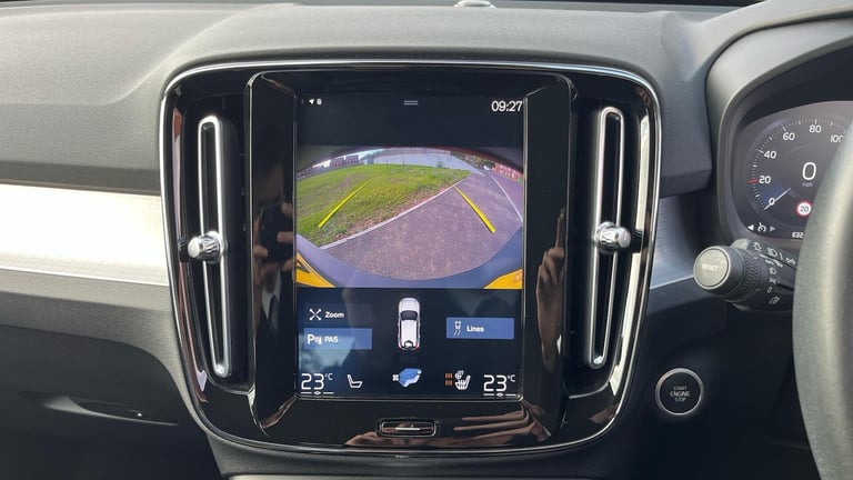 2020 Volvo XC40 Momentum B4 AWD mild hybrid ESTATE Petrol/Electric Hybrid Automatic