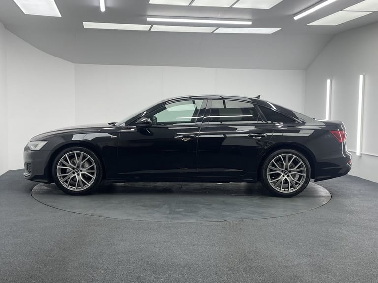 2021 Audi A6 Saloon 2.0 TDI 40 Black Edition Saloon 4dr Diesel S Tronic quattro Euro 6 (s/s) (2 S...