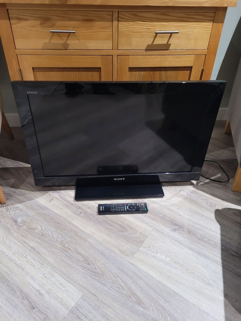 image for Sony Bravia 32" Tv