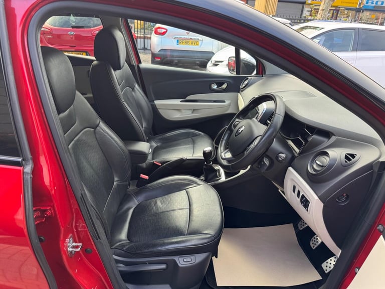 2018 Renault Captur 0.9 TCe ENERGY GT Line Euro 6 (s/s) 5dr HATCHBACK Petrol Manual