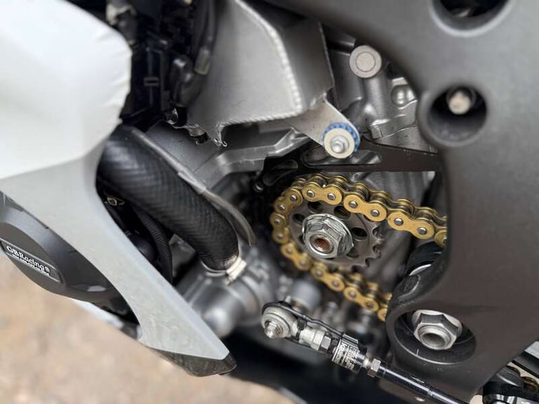  Kawasaki ZX-10RR NINJA Manual