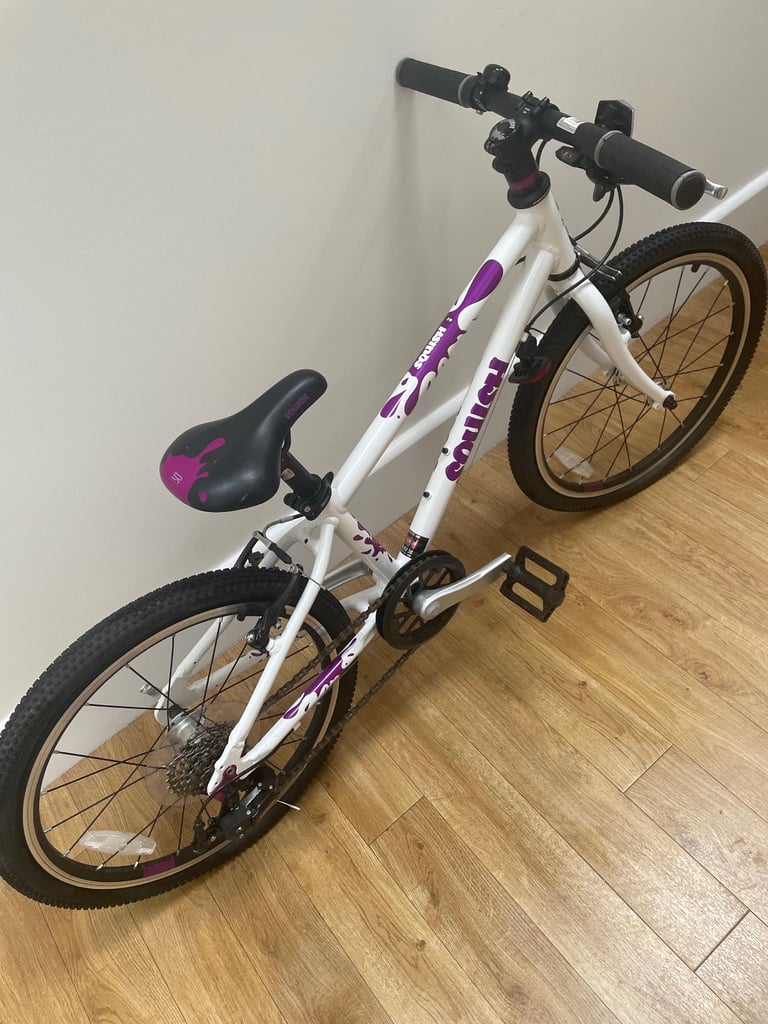 Squish 20 Inch Kids Bike Excellent Condition 