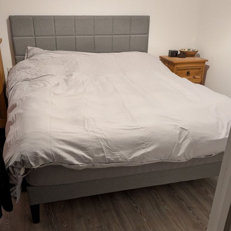 Brand new unboxed King size Bed 
