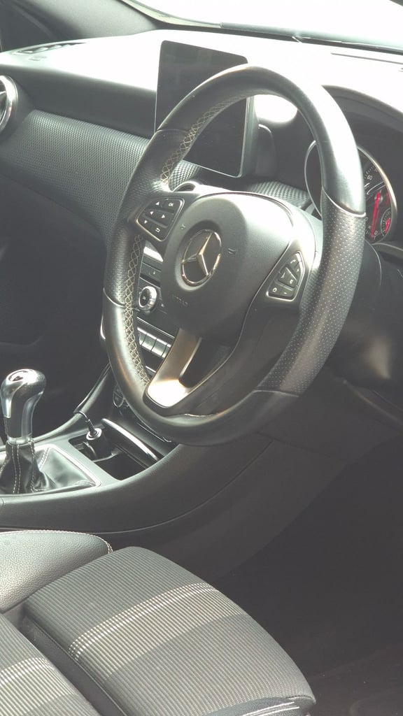 Mercedes-Benz, A CLASS, Hatchback, 2018, Manual, 1595 (cc), 5 doors