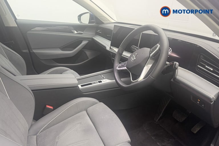 2025 Volkswagen Passat 1.5 TSI eHybrid Life 5dr DSG Estate Hybrid Automatic