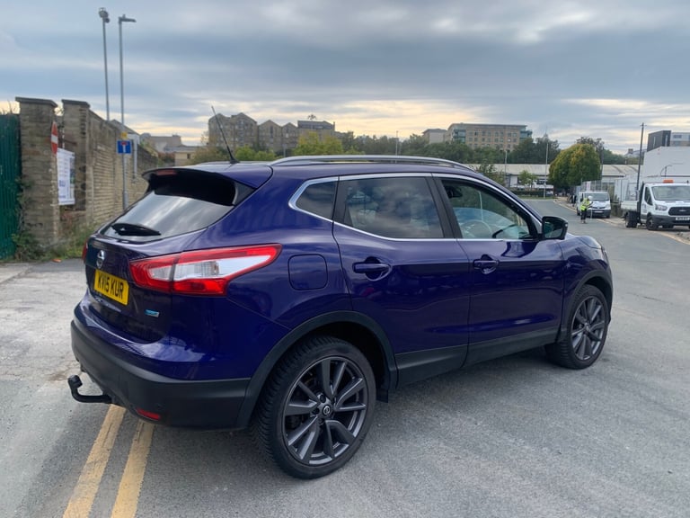 2015 Nissan Qashqai 1.5 dCi Tekna 5dr HATCHBACK Diesel Manual