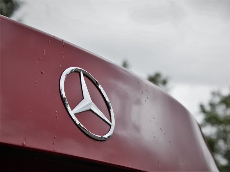 2023 Mercedes-Benz C Class C300e AMG Line 4dr 9G-Tronic SALOON PETROL/ELECTRIC Automatic