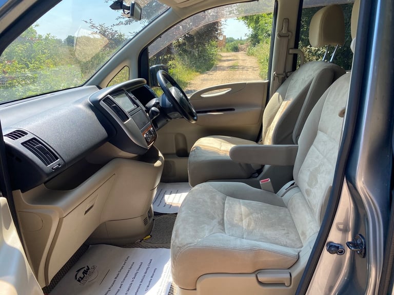 2008 Nissan Serena 2.0 VVI-T PETROL 8 SEATS MPV Petrol