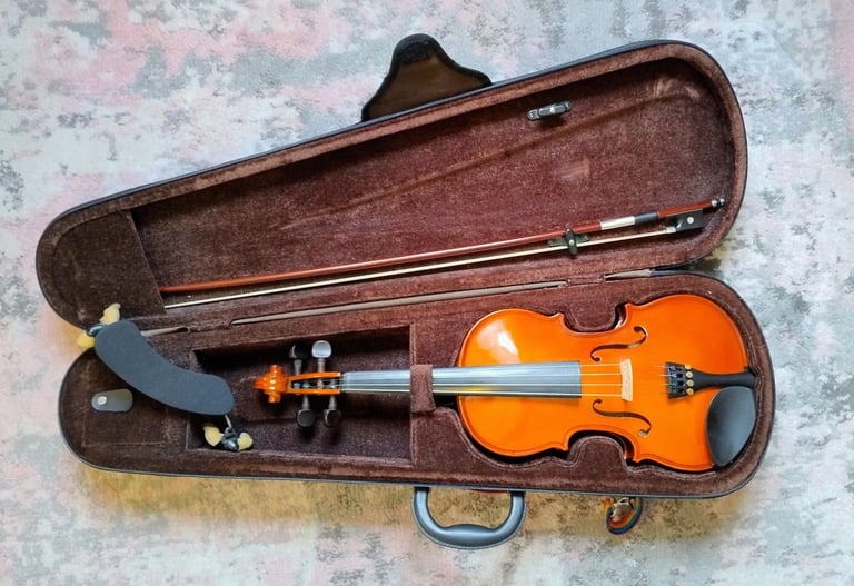 Loved 3/4 Violin Outfit for Sale - Violin, Bow, Case, Straps & Shoulder Rest