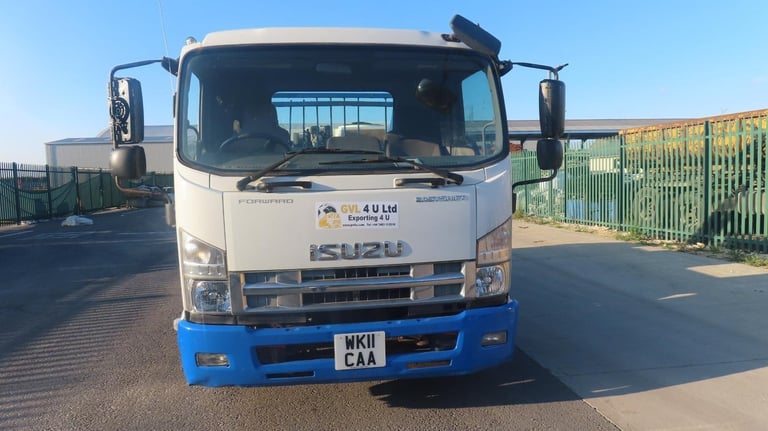2011 Isuzu Trucks forward  f110.210 skip loader 