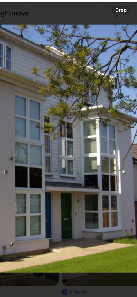 ROOM TO LET IN EWELL WEST