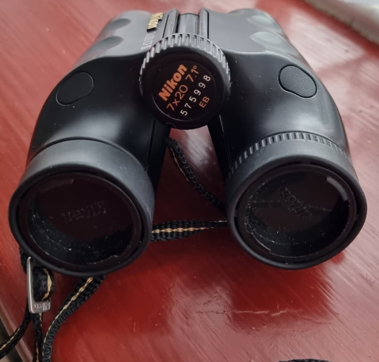 Binoculars - Nikon 7x20 CF III