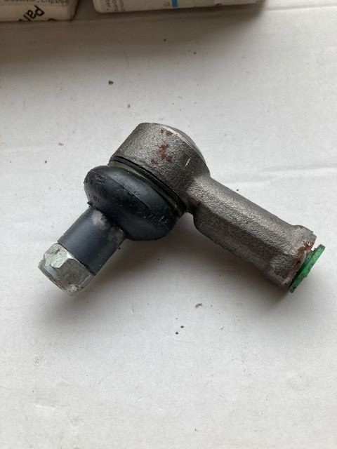 Ford Escort etc Eaton Track Rod Ends (Ball Joints) Part Nos F91252 (RH) & F91253 (LH)