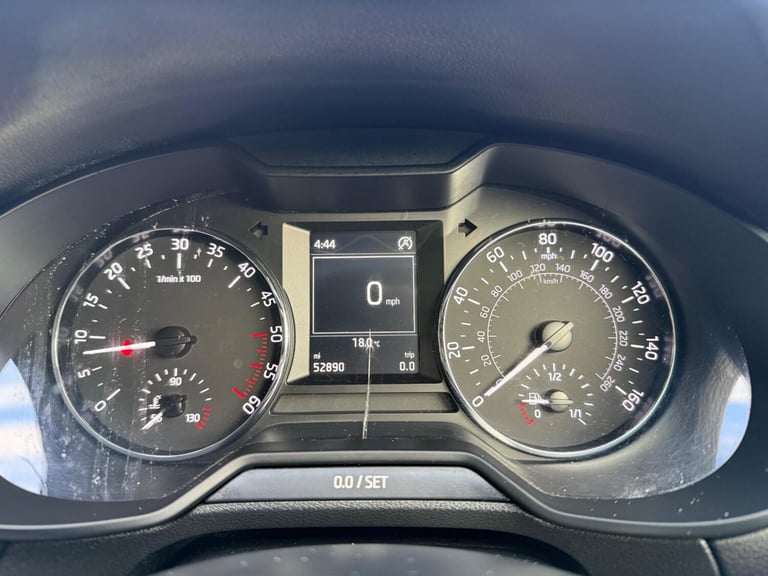 2016 Skoda Octavia 1.6 TDI SE DSG Euro 6 (s/s) 5dr HATCHBACK Diesel Automatic