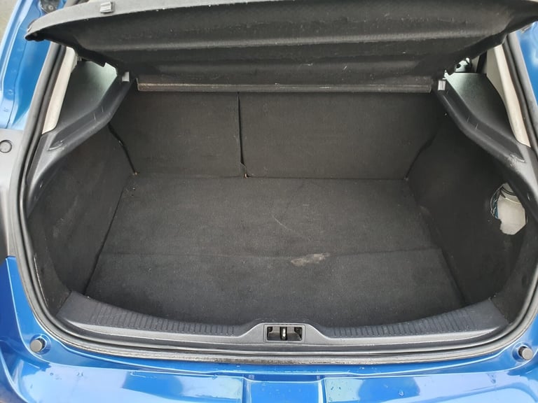 2010 Renault Megane 1.6 16V Dynamique TomTom Hatchback 5dr Petrol Manual Euro 5