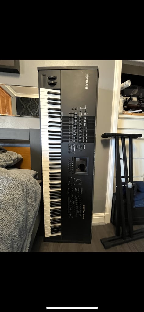 image for Yamaha Motif XF8 Production Synthesizer/Keyboard Excellent condition.