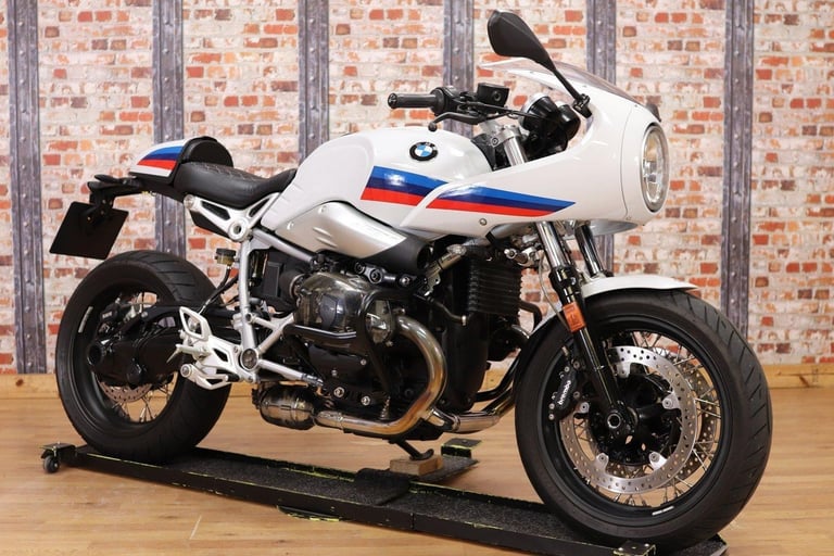 **DEPOSIT TAKEN** 2017 BMW R NINE T RACER S - ONLY 8,611 MILES