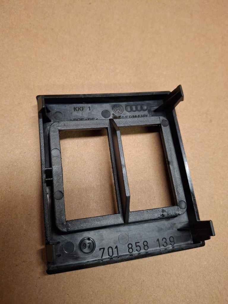 VW Volkswagen T4 Transporter Dashboard Trim Hazard Switch Surround Trim.