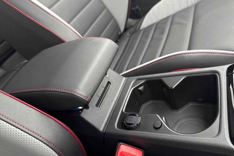 2025 Volkswagen Golf 2.0 TSI 300 GTI Clubsport 5dr DSG **VIENNA LEATHER, GTI PERFORMANCE PACK , H...