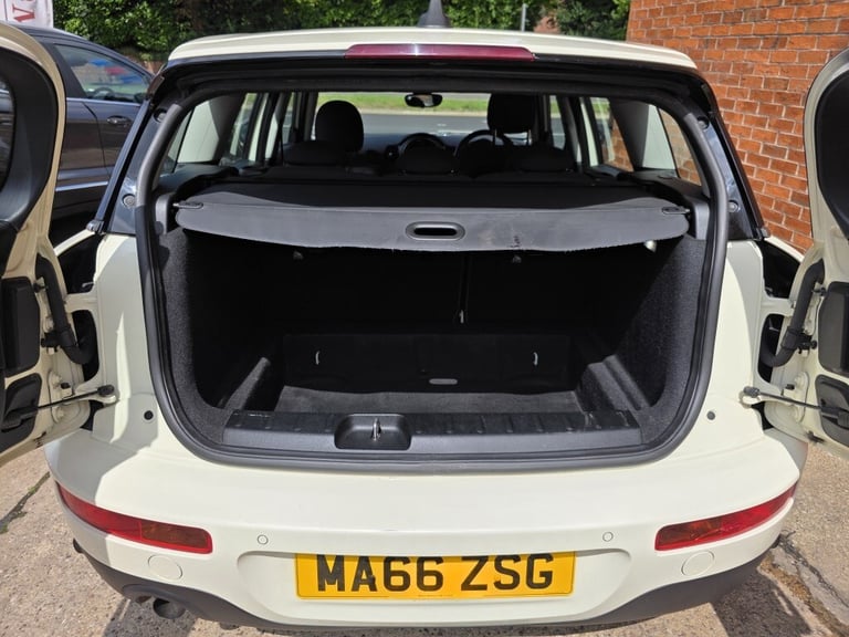 2016 MINI Clubman 1.5 ONE 5DR Manual White Estate Petrol Manual