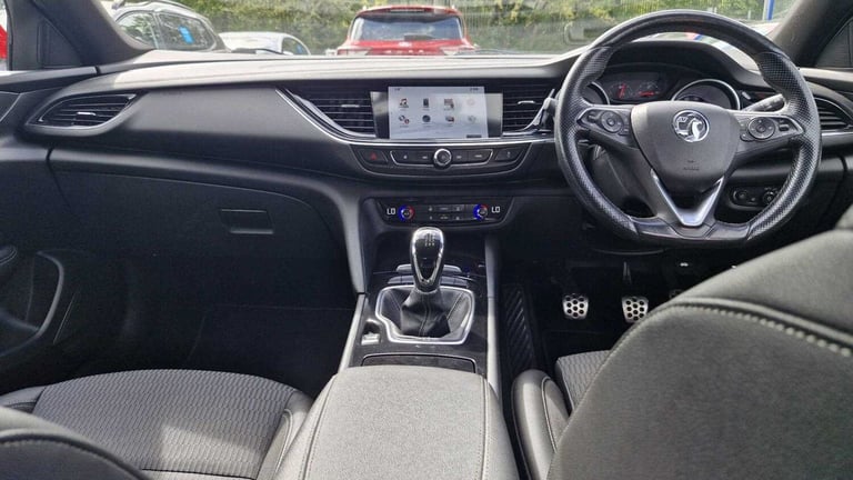 2018 Vauxhall Insignia 2.0 Turbo D SRi Vx-line Nav 5dr HATCHBACK DIESEL Manual