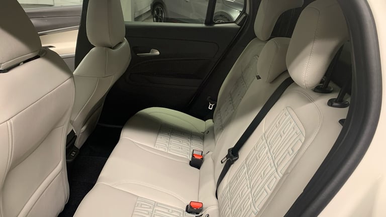 2025 Fiat 600 1.2 MHEV La Prima SUV 5dr Petrol Hybrid e-DCT Euro 6 (s/s) (100 ps) SUV Hybrid Auto...