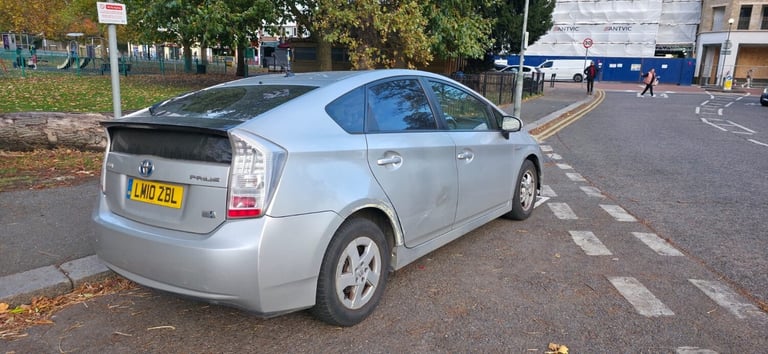 2010 Toyota Prius 1.8 VVT-h T3 Hatchback 5dr Petrol Hybrid CVT Euro 5 (s/s)