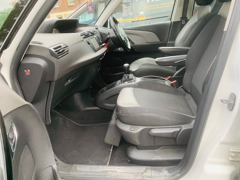 Citroen, C4 PICASSO, MPV, 2015, Manual, 1560 (cc), 5 doors