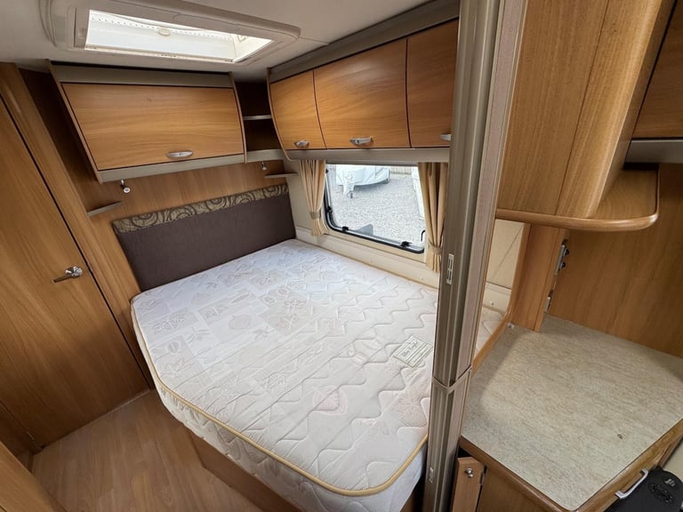Swift Challenger 570 / 4 2010