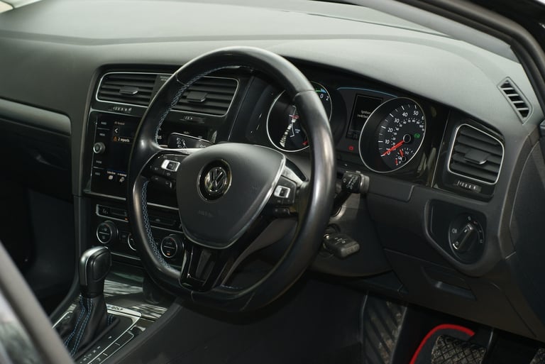 2020 Volkswagen Golf 99kW e-Golf 35kWh 5dr Auto HATCHBACK Electric Automatic