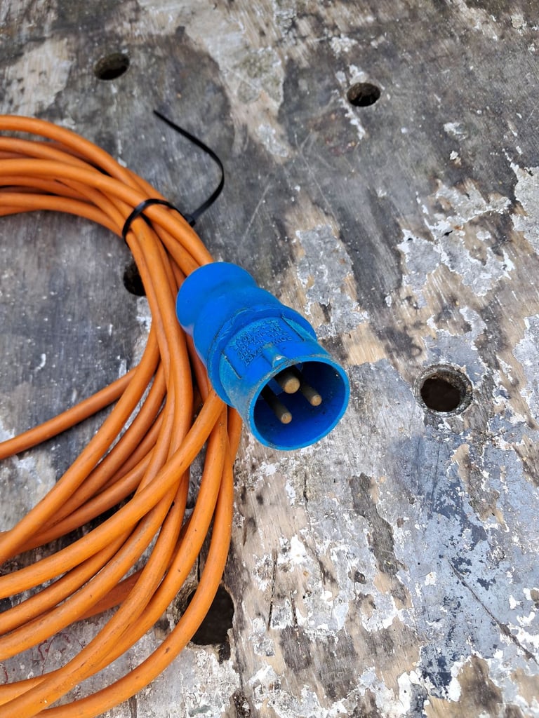 13.5 metre caravan hook up lead 