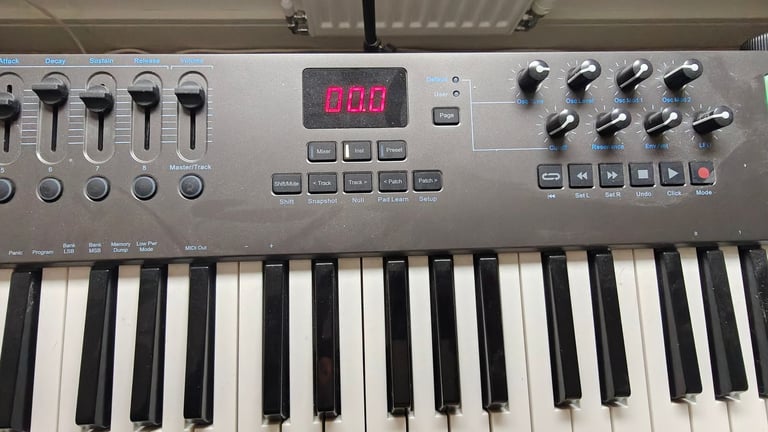 Nektar LX88+ Impact MIDI keyboard & stand