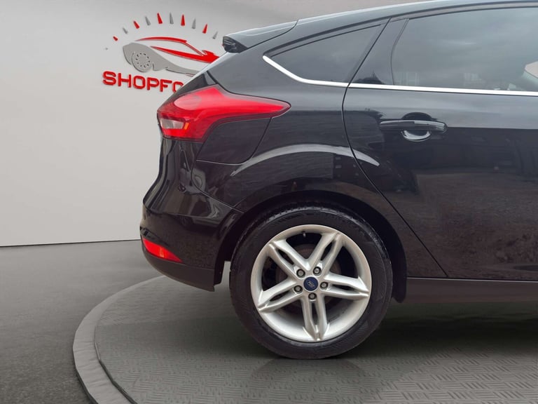 2015 Ford Focus 1.0 EcoBoost 125 Titanium 5dr HATCHBACK PETROL Manual