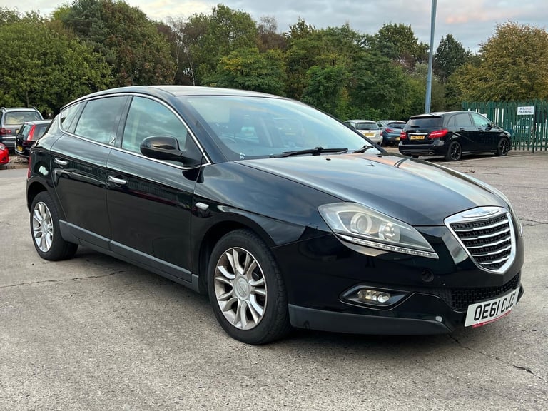 image for 2012 Chrysler Delta 1.6 M-Jet SE Nav 5dr Auto HATCHBACK Diesel Automatic