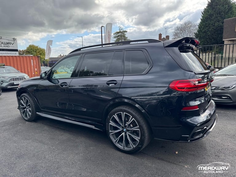 2022 BMW X7 4.4 M50i V8 Dark Shadow Edition SUV 5dr Petrol Auto xDrive Euro 6 (s/s) (53 ESTATE Pe...