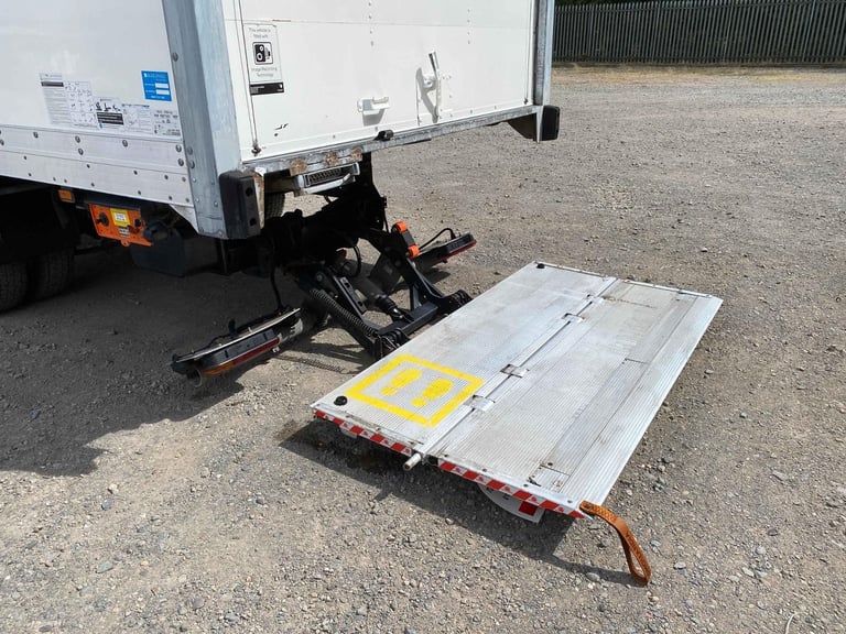 MITSUBISHI FUSO CANTER 7C18 7.5 TONNE BOX VAN 2021 – CN70 UYH