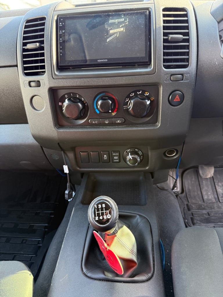 NISSAN NAVARA DOUBLE CAB PICK UP TRUCK 2.5DCI 4X4 4WD 102K NO VAT