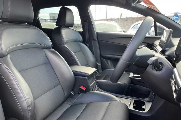 2023 MG MG4 64kWh Trophy Long Range Hatchback 5dr Electric Auto (203 ps) Hatchback Electric Autom...