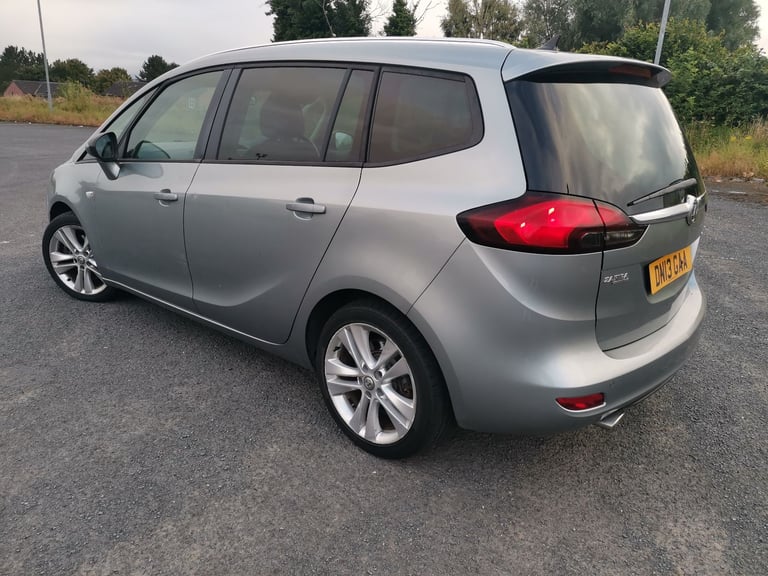 2013 VAUXHALL ZAFIRA TOURER 6 SPEED SRI 2.0 CDTI 165BHP 7 SEATER M,O,T DECEMBER