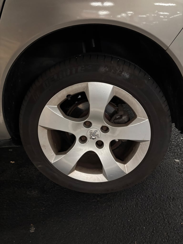 Peugeot, 3008, Hatchback, 2012, Manual, 1560 (cc), 5 doors