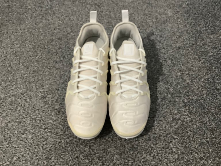 LIKE NEW MENS NIKE AIR VAPORMAX PLUS TRAINERS VM UK 9 