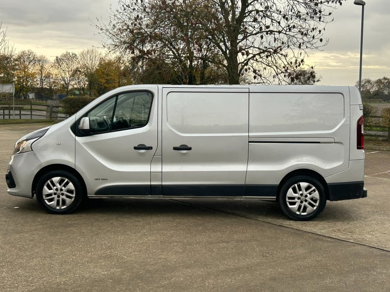 2017 17 Renault Trafic 1.6 DCI Sport LWB L2 , Sat nav, Air con,Bluetooth NO VAT