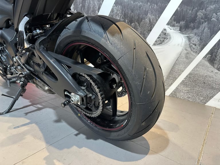 Suzuki GSX-S GSXS 1000 Phantom 2019 with 8017 miles + extra's 