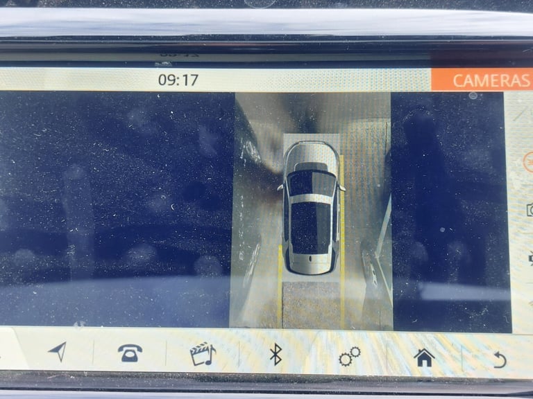 2020 70 Land Rover Discovery Sport P300e HSE R-Dynamic 1.5 Hybrid Auto PHEV