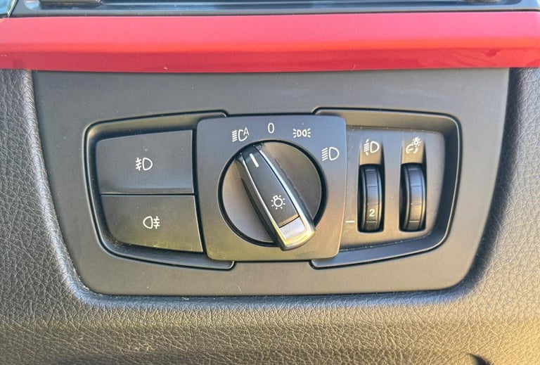 BMW 3 SERIES 2.0 318d Sport Euro 5 (s/s) 4dr 2015