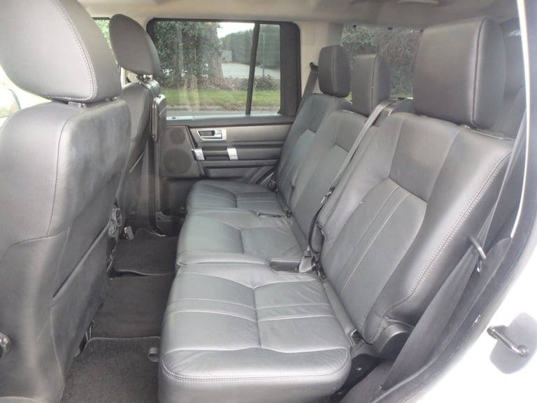 2011 Land Rover Discovery 4  5.0 V8 Petrol Automatic ... 7 Seater 4x4 Petrol Automatic