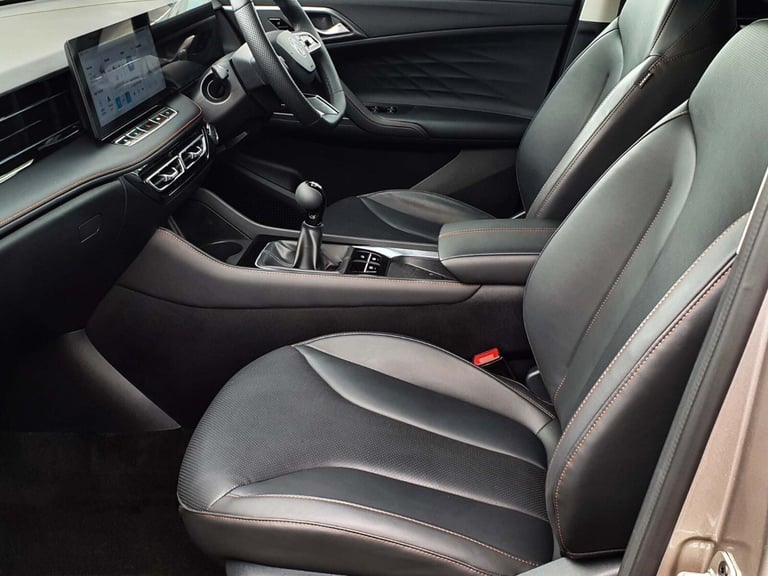 2024 MG MG HS 1.5 T-GDI Trophy 5dr Hatchback Petrol Manual