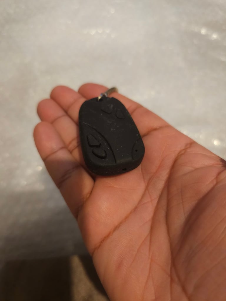 Rechargeable mini spy camera