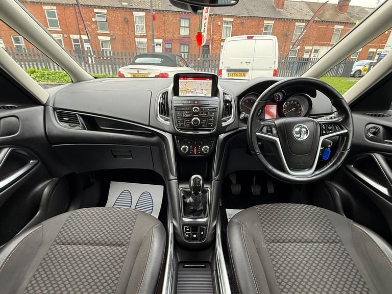 2016 Vauxhall Zafira Tourer 1.6 CDTi ecoFLEX Tech Line MPV 5dr Diesel Manual Euro 6 (s/s) (136 ps...