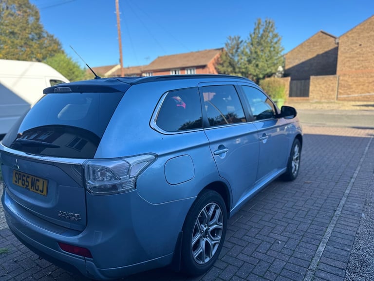 Mitsubishi, OUTLANDER, Estate, 2015, Other, 1998 (cc), 5 doors